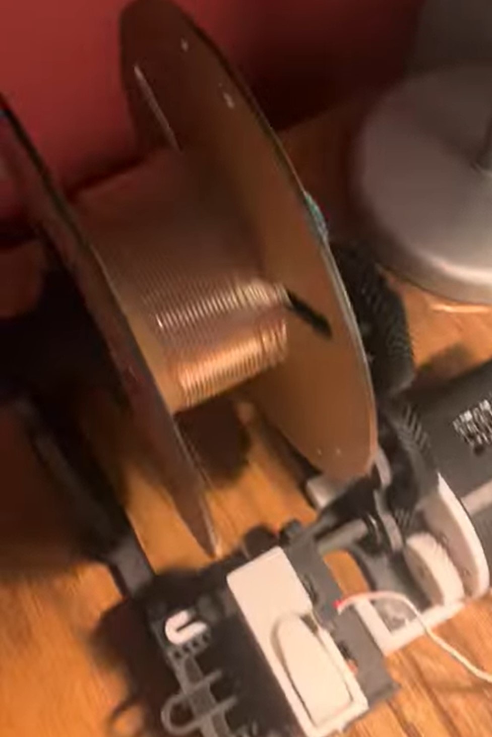 Filament recycler extrusion line with cooling loop